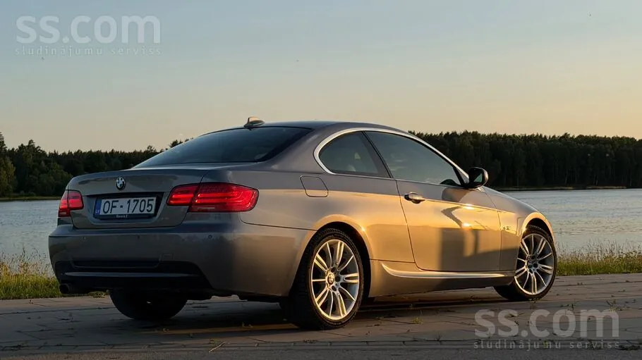 BMW E92 2010 photo 4