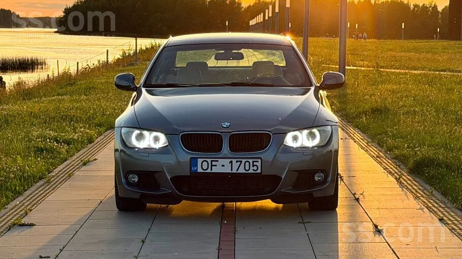 BMW E92 2010 photo 2