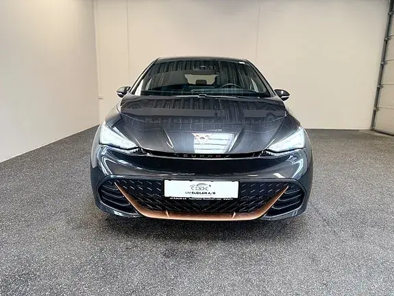 Cupra Born 2023 photo 2