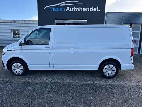Volkswagen Transporter 2023 photo 3