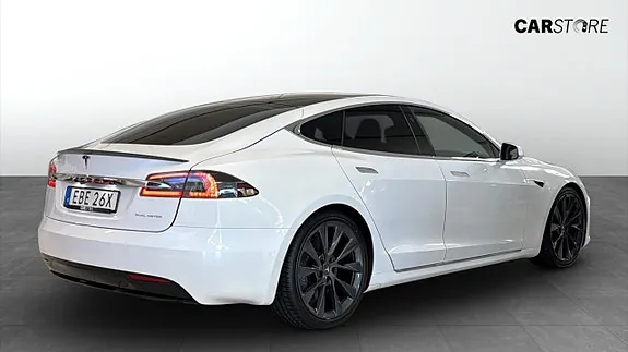 Tesla Model S 2020 photo 2