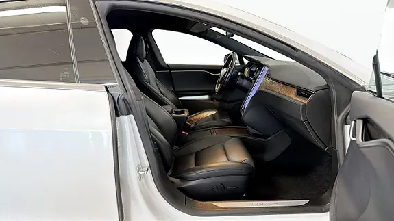 Tesla Model S 2020 photo 3