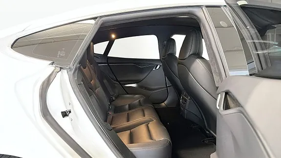 Tesla Model S 2020 photo 5