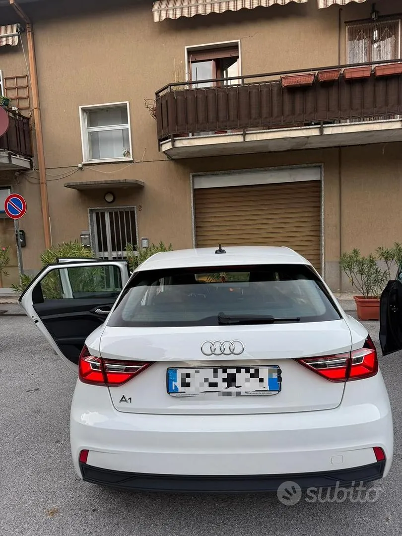 Audi A1 2021 photo 2