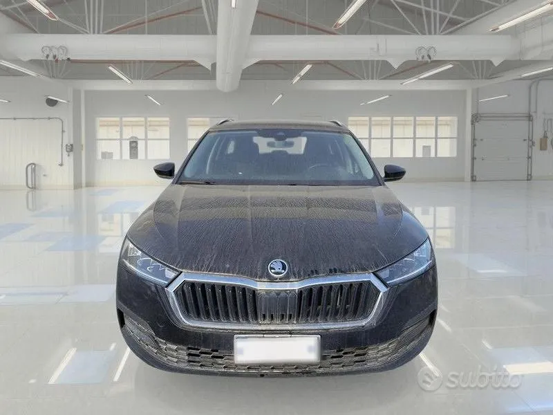 Skoda Octavia 2023 photo 2