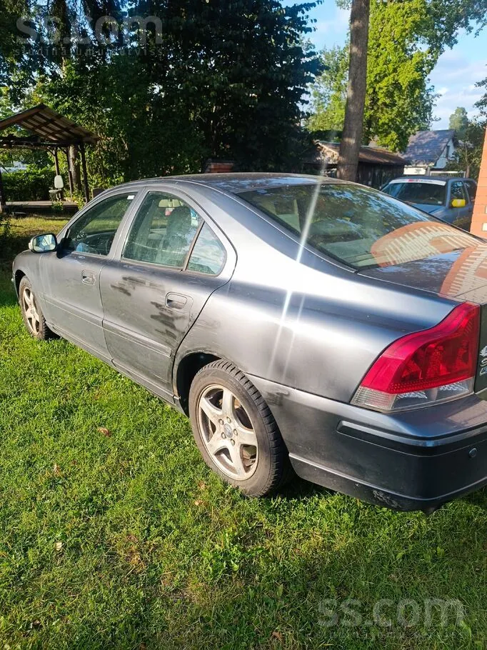 Volvo S60 2008 photo 3