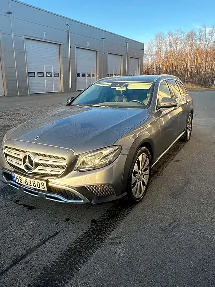 Mercedes-Benz E 220 D