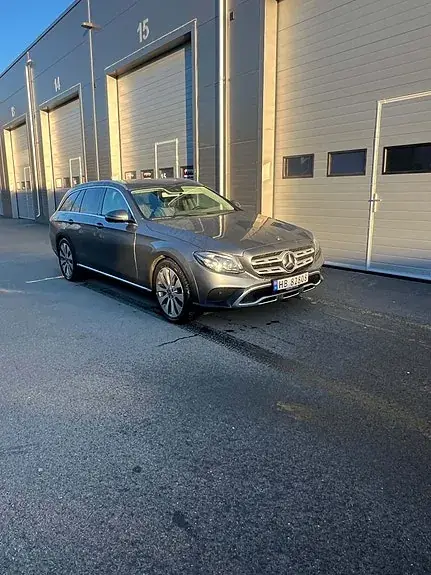 Mercedes-Benz E 220 D 2017 photo 2