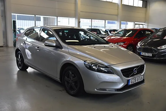 Volvo V40 2015 photo 2
