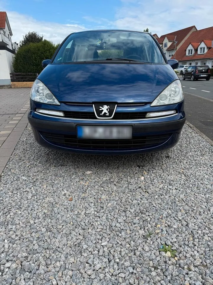 Peugeot 807