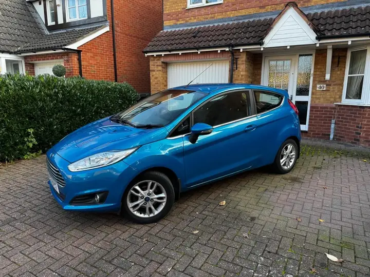 Ford Fiesta 2017 photo 2
