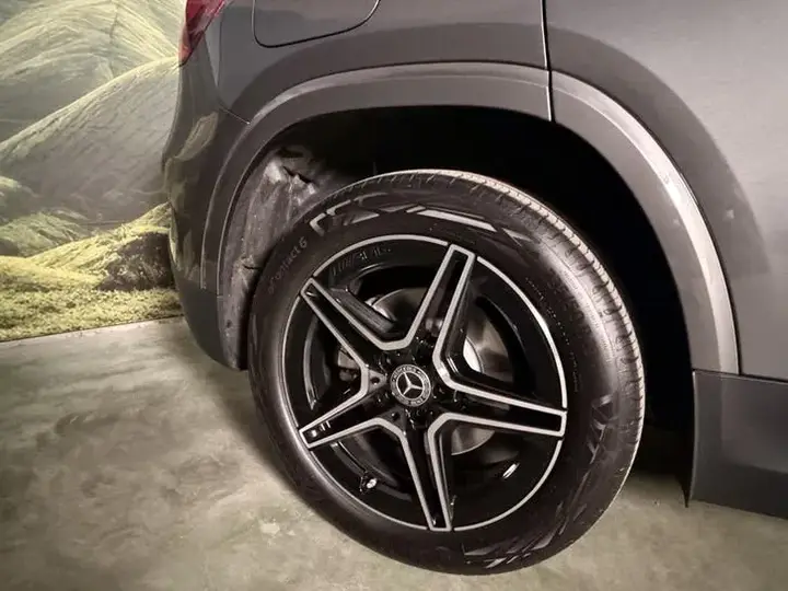 Mercedes-Benz Gla 2025 photo 3