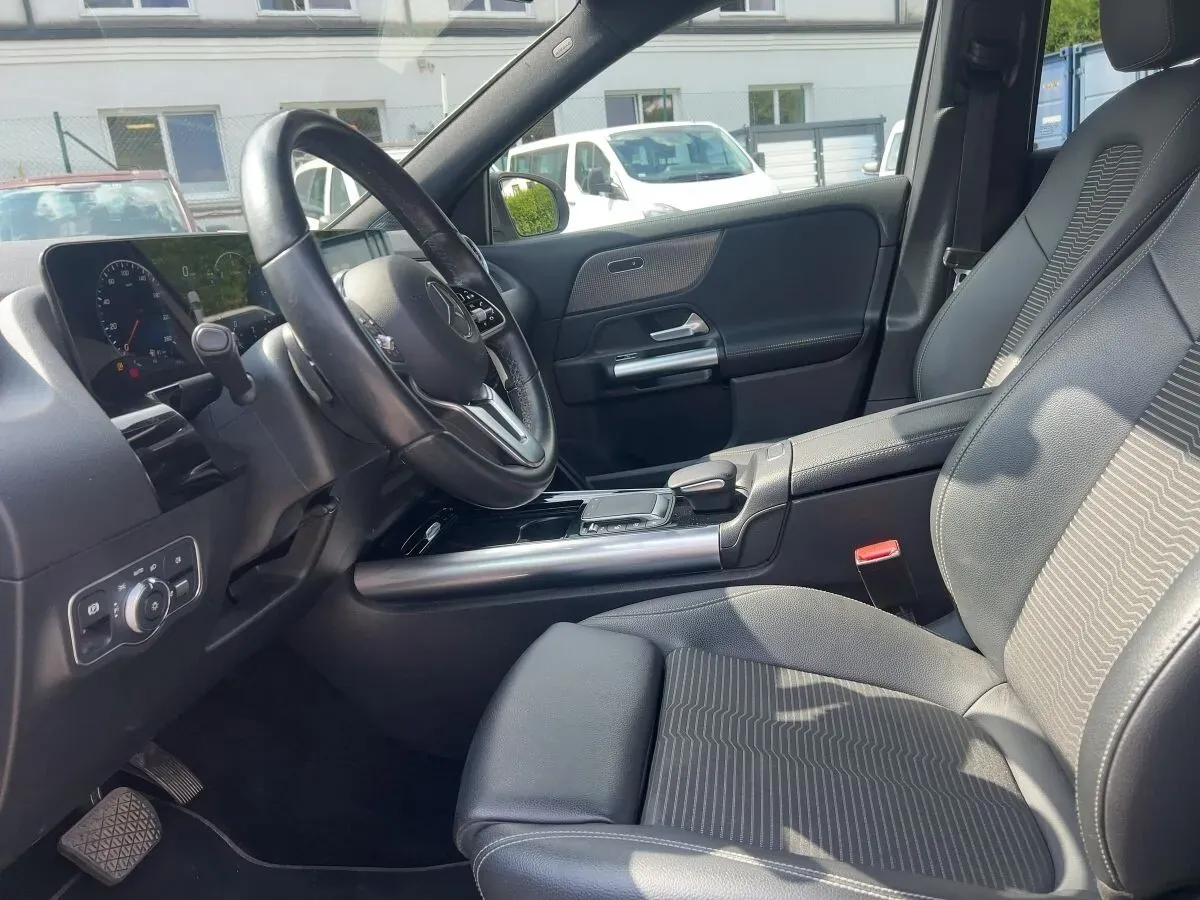 Mercedes-Benz Gla Class 2022 photo 3