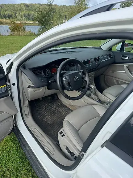 Citroen C5 2010 photo 5