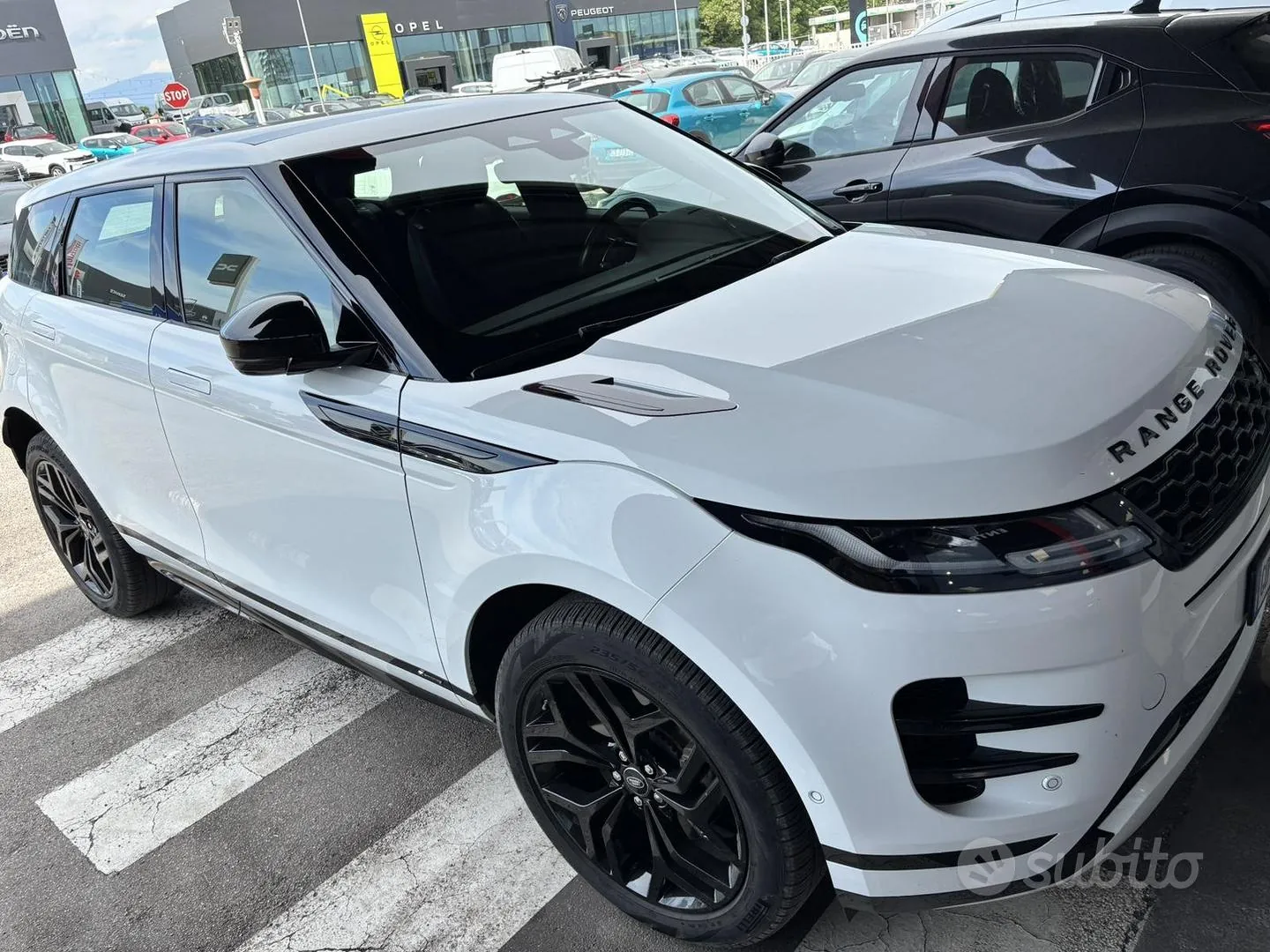Land Rover Range Rover Evoque 2021 photo 2