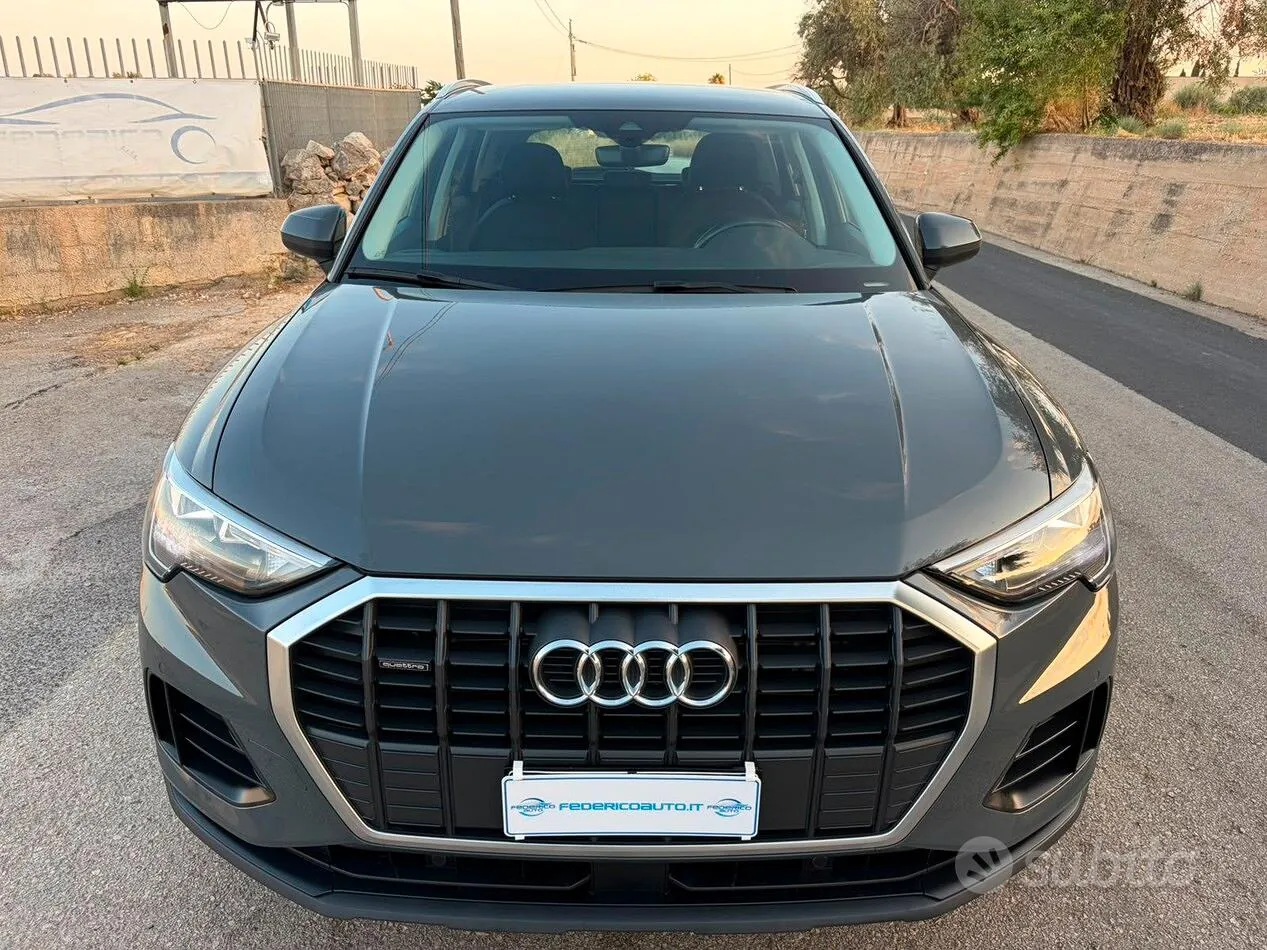 Audi Q3 2022 photo 2