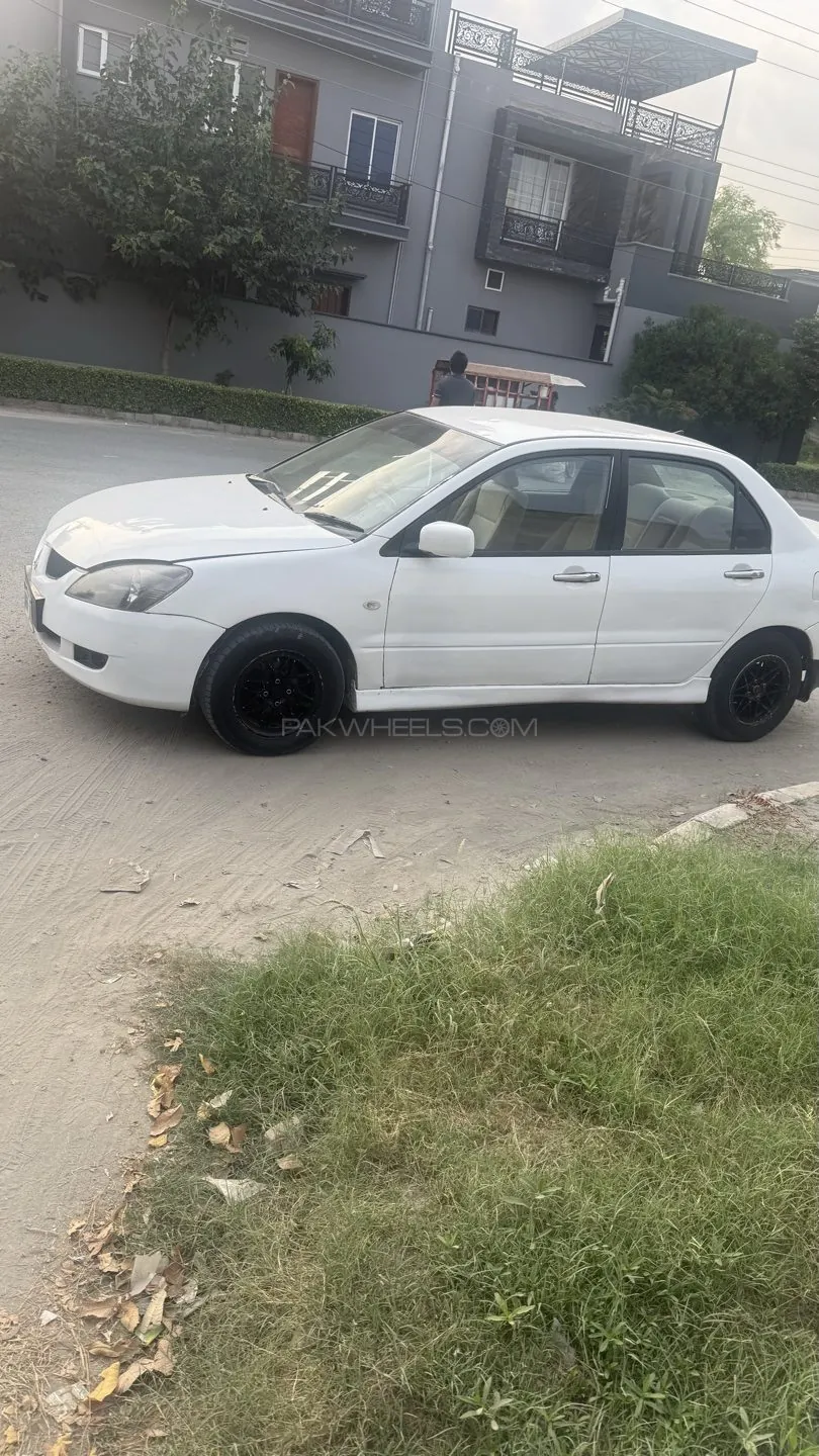 Mitsubishi Lancer