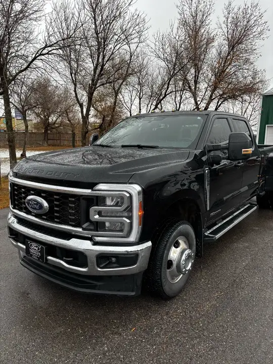 Ford F350 2026 photo 2