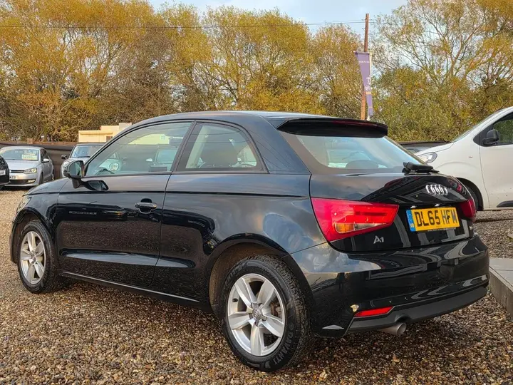 Audi A1 2016 photo 4