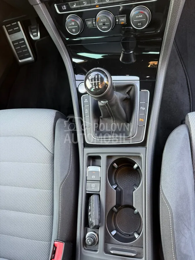 Volkswagen Golf 2014 photo 2