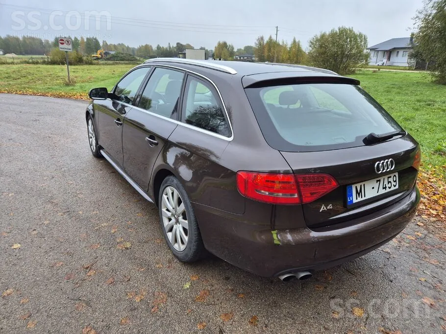 Audi A4 2011 photo 5