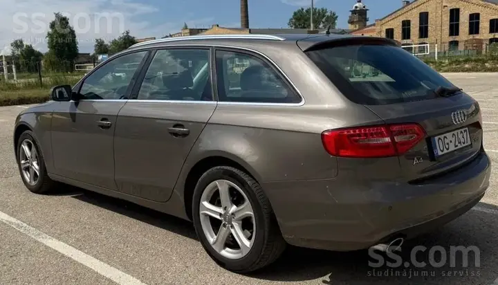 Audi A4 Avant 2013 photo 5