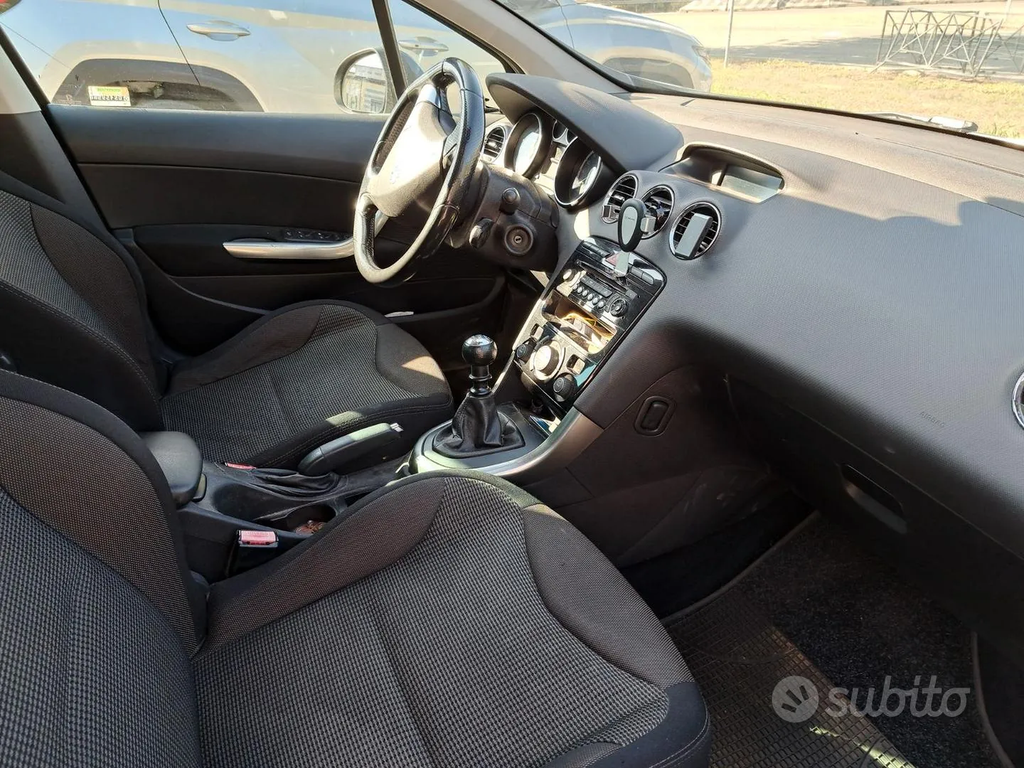 Peugeot 308 2013 photo 3