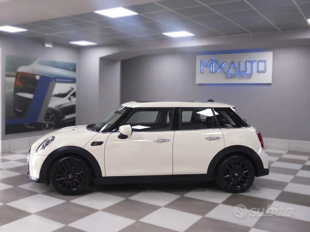 Mini One 2021 photo 3