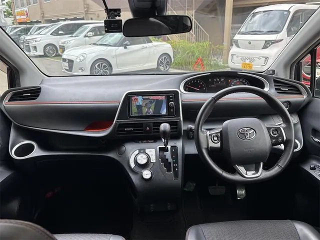 Toyota Sienna 2018 photo 2