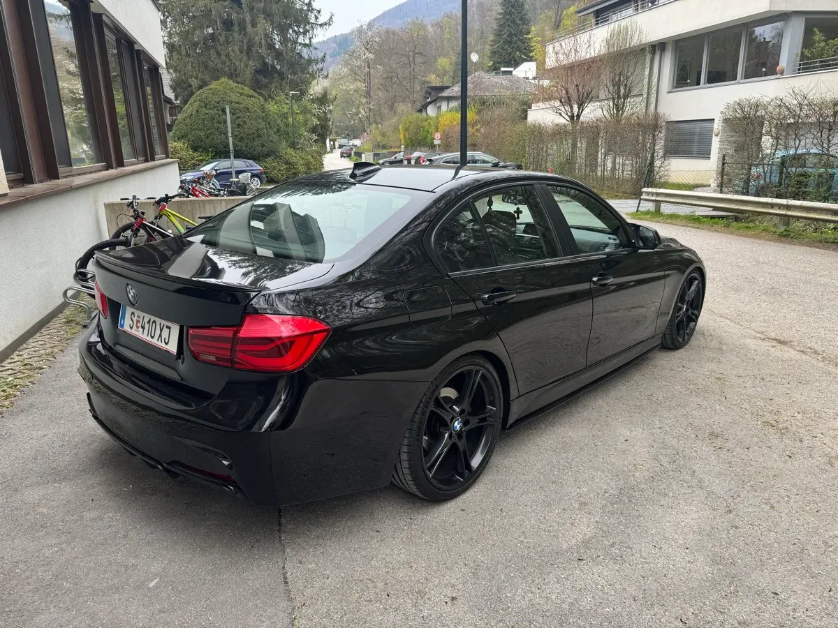 BMW 3 Series 2016 photo 2
