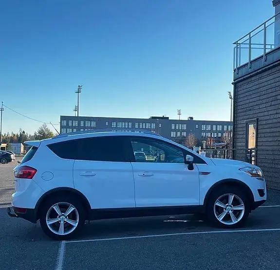 Ford Kuga 2012 photo 3