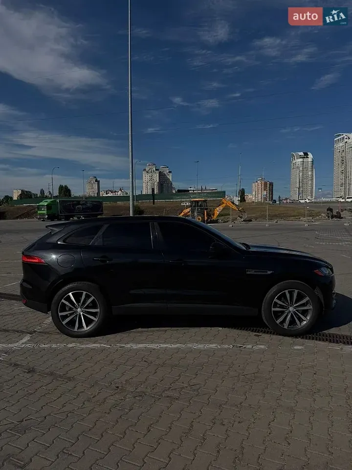 Jaguar F-Pace 2017 photo 3