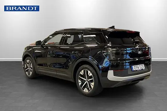 Ford Explorer 2026 photo 2