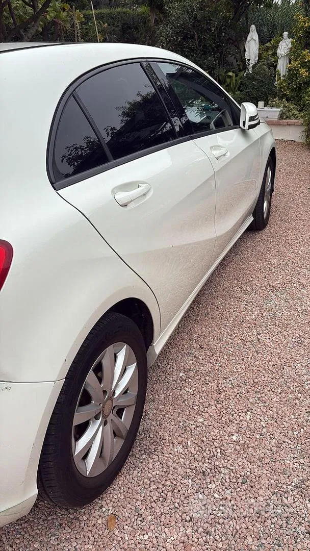 Mercedes-Benz A 2014 photo 3