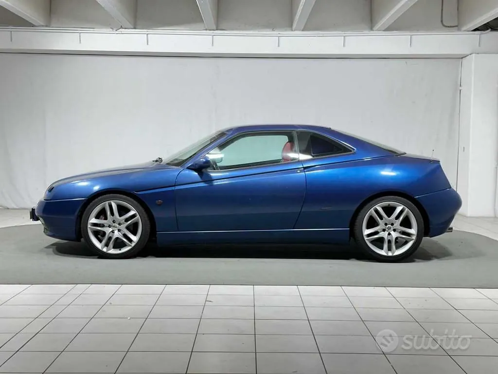 Alfa Romeo Gtv 1997 photo 2