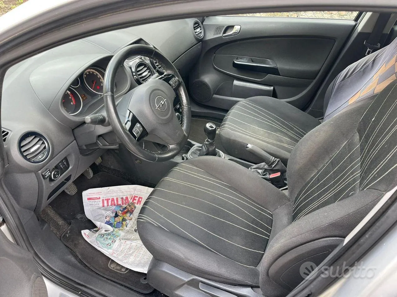 Opel Corsa 2010 photo 4