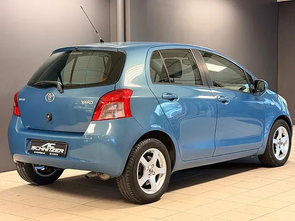 Toyota Yaris 2007 photo 2