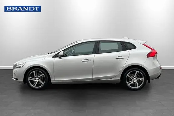 Volvo V40 2017 photo 3