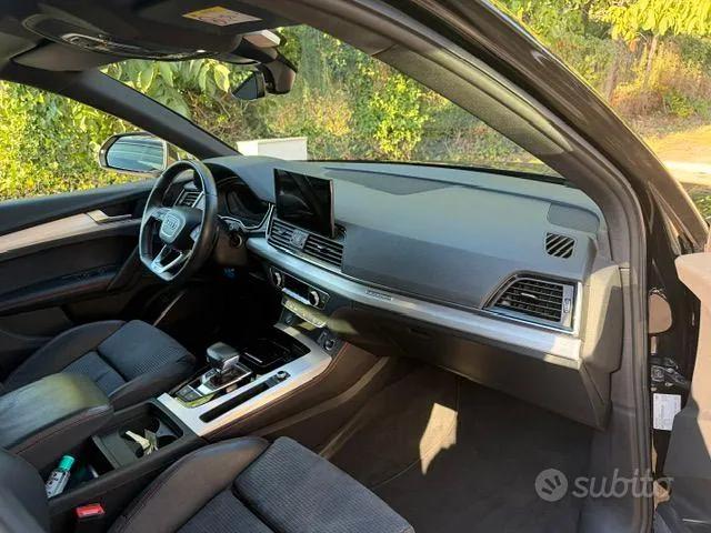 Audi Q5 2022 photo 2