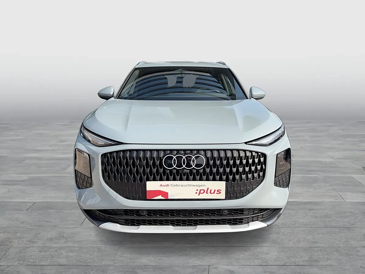 Audi Q3 2026 photo 2