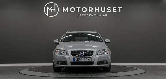 Volvo V70 2013 photo 2