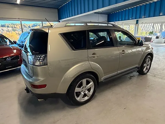 Mitsubishi Outlander 2009 photo 5