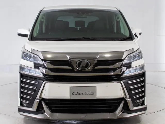 Toyota Verfia 2018 photo 3