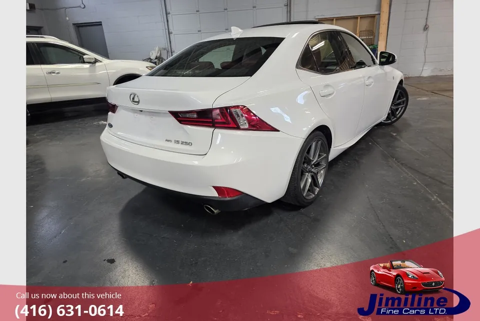 Lexus Is 250 2014 photo 3