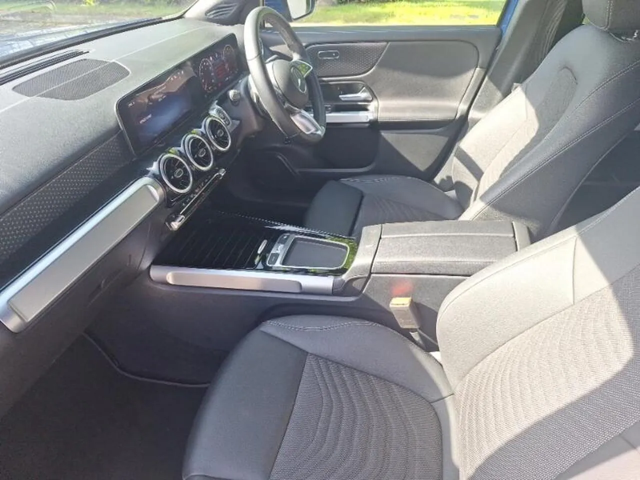 Mercedes-Benz Glb 2025 photo 5