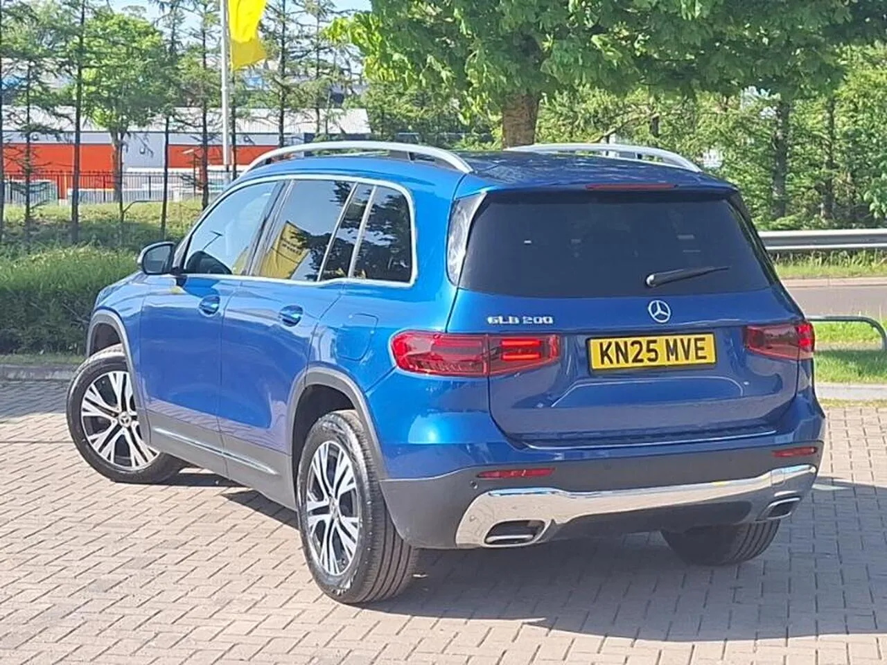 Mercedes-Benz Glb 2025 photo 2