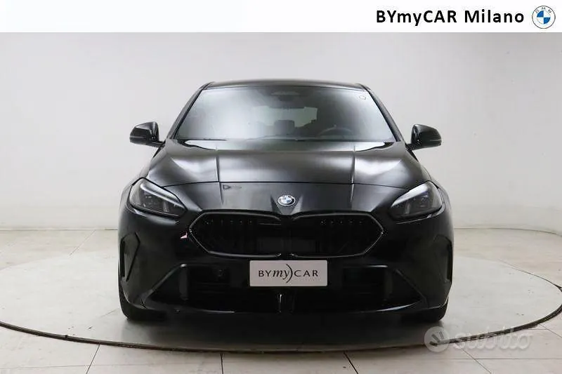 BMW 1 Series 2025 photo 5