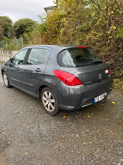 Peugeot 308 2008 photo 3