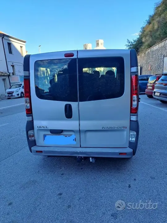Opel Vivaro 2009 photo 4