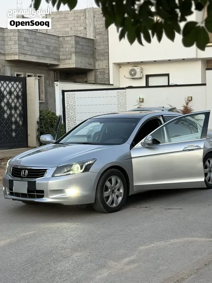 Honda Accord 2010 photo 2